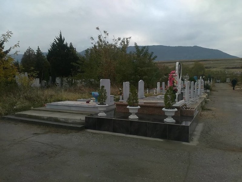 Хидрофорна уредба решава проблема с водата на гробищата в Асеновград