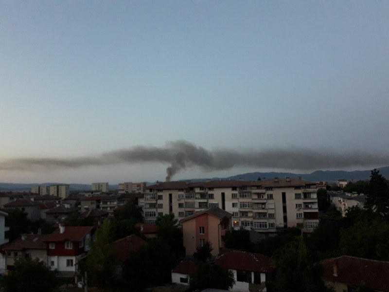 Мобилната станция изнесе данни за качеството на въздуха в Карлово след пожара на сметището