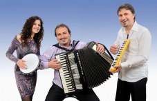 bogdan-trio-plyus-shte-sviriat-233.jpg