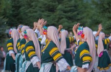 mladi-i-talantlivi-folklorni-tantsyori-909.jpg