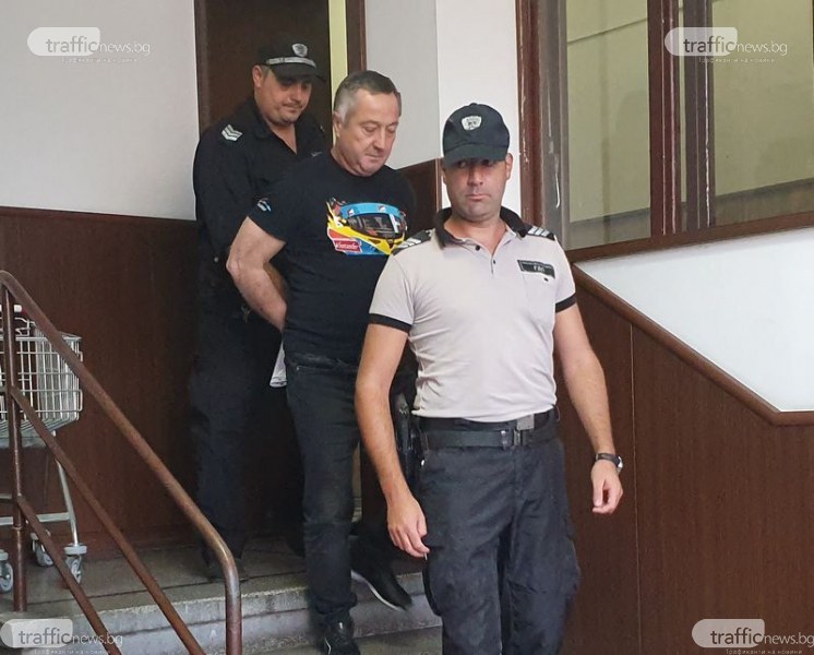 Бизнесменът Тодор Неделчев отново пред съда, намерили безакцизен алкохол в гаража му