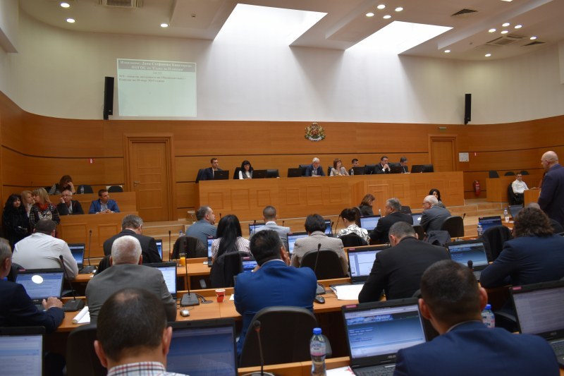 Пловдивският парламент сменя облика си при новия кмет, ГЕРБ подменя поне половината съветници