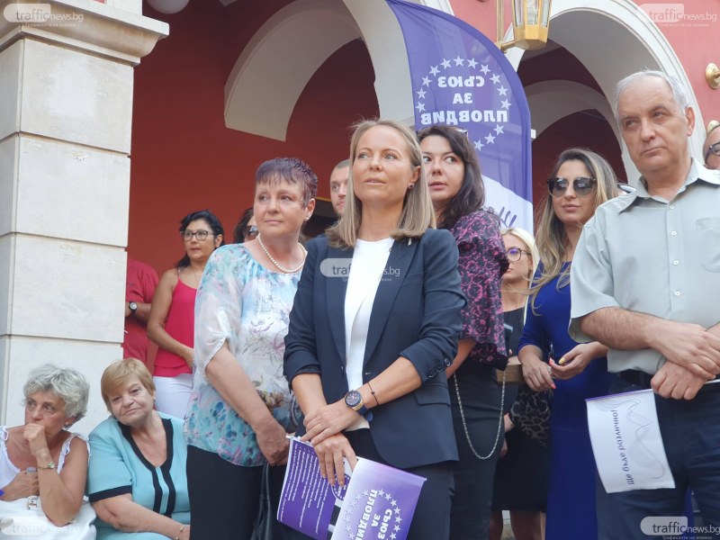 Дани Каназирева официално влиза в битката за кмет на Пловдив, залага на различност