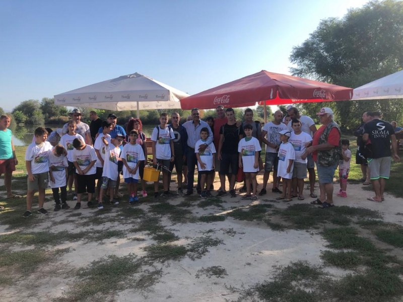 Рекорден брой деца се включиха в първия по рода си в община Марица турнир по спортен риболов