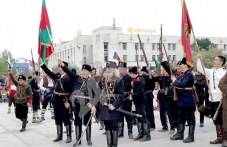plovdivchani-praznuvat-saedinenieto-200.jpg
