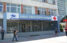 Пловдивчанин ослепи съседа си с чадър заради скандал за засадено дърво plovdivchanin-oslepi-saseda-si-chadar-703.jpg