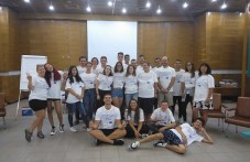 25-mladezhi-chuzhbina-se-sabraha-324.jpg