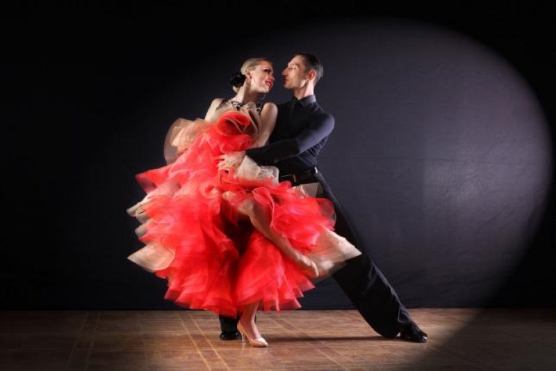 Курс по латино танци зарежда с емоции в Сопот