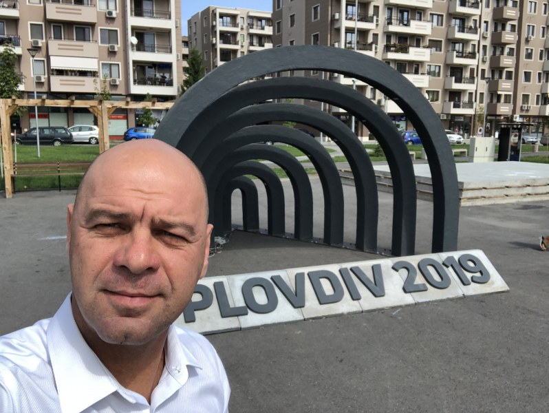 Триизмерното лого на „Пловдив 2019” се превърна в хит в район „Тракия”