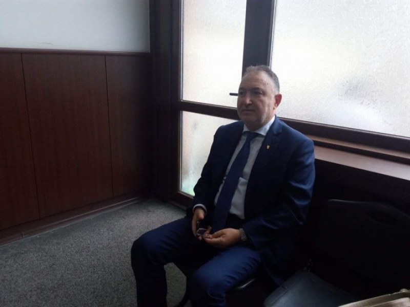Липсващи адвокати отложиха делото на д-р Кабаиванов на втора инстанция