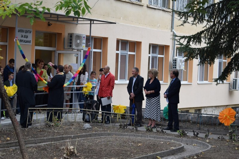 Отвори врати новата сграда на Центъра за деца с увреждания в Асеновград