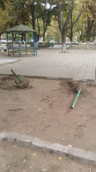 Метална катерушка падна върху малко дете в Асеновград