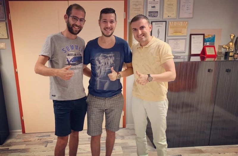 Младеж от Пловдив се пребори с левкемията и срещна своя донор