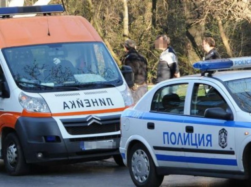 Възрастна жена се озова в болница, кола я блъсна на пешеходна алея в Пловдив