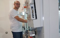 ultramoderna-laboratoriia-shte-obuchava-644.jpg