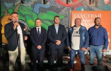 mladi-energichni-otgovorni-tezi-hora-387.jpg