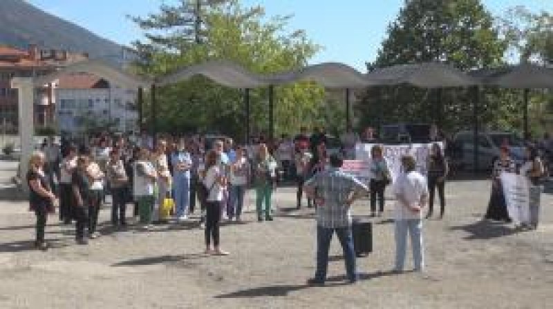 Медицинските сестри от Карловската болница ще оттеглят оставките си, избират между два варианта на заплащане