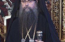 mitropolit-nikolai-obiasniava-zashto-923.jpg