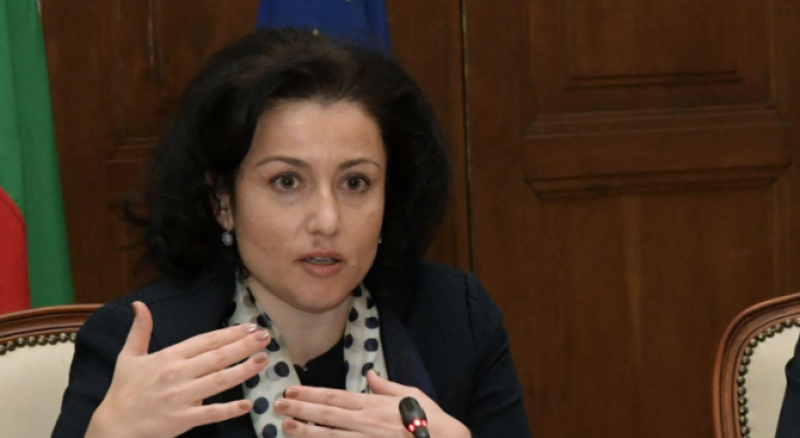 Министър Танева: До 1 млрд. лв. ще получат българските земеделски производители до края на годината