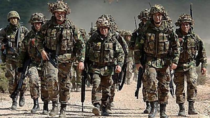 Бъди войник! Информационна борса в Пловдив набира войници и матроси за армията, ще има и концерт
