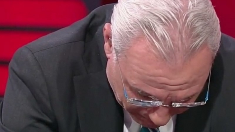 Стоичков настоява за строги наказания заради скандала в Англия, разплака се в ефир