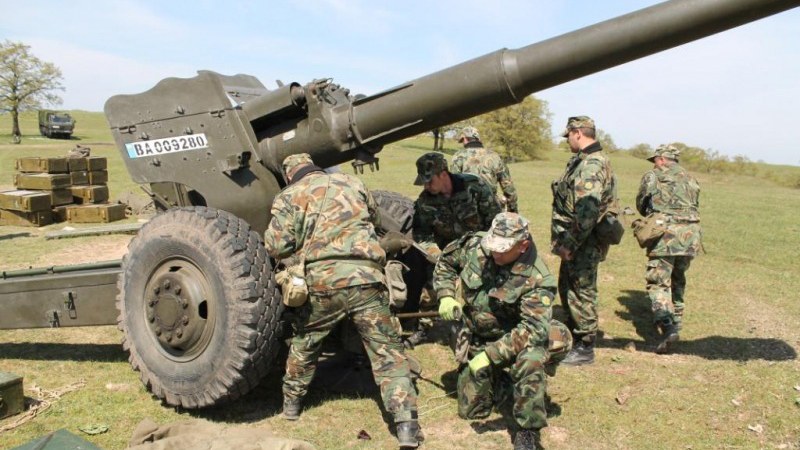 Артилеристи от Асеновград и Пловдив на тактически учения с бойни стрелби на полигон “Корен“