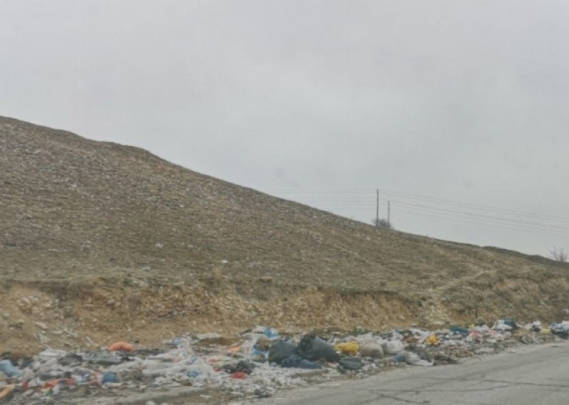 Община Асеновград отнесе глоба заради незаконни сметища