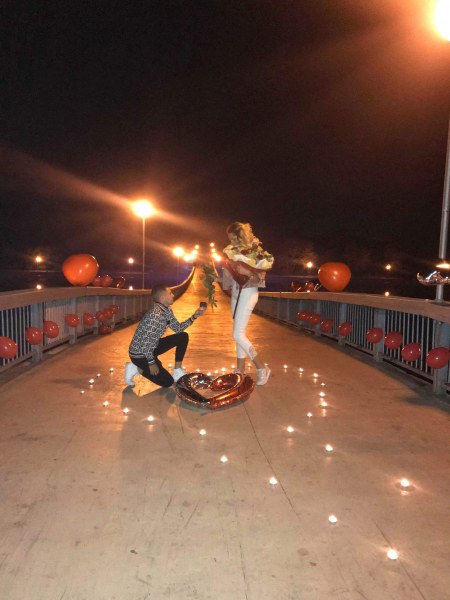 Романтично предложение за брак се случи на “Моста на влюбените“ в Пловдив