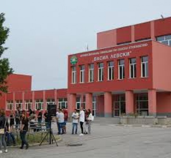 4 училища в Първомайско ще учат в понеделника след изборите