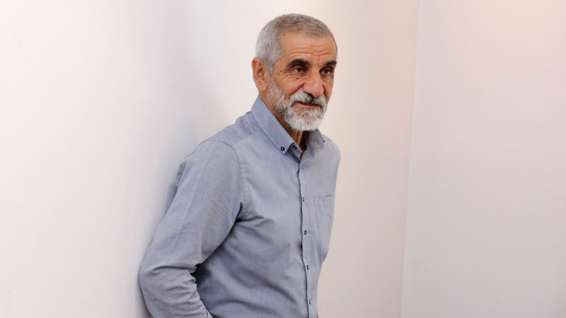 Скулпторът проф. Емил Попов показва в пловдивска галерия  “Новородените“