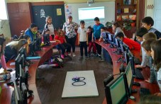 Деца програмираха светофари и роботи в Карлово detsa-programiraha-svetofari-i-roboti-858.jpg