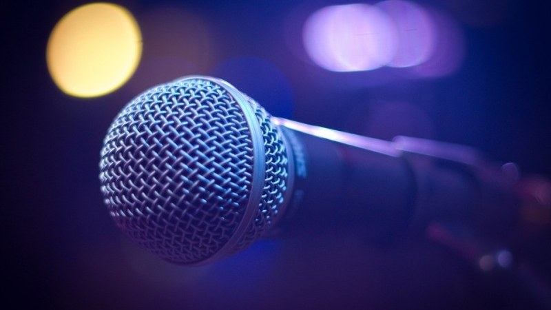 Знаете ли интересни вицове? Предизвикани сте на дуел в Пловдив