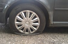 dve-koli-postradaha-vandali-plovdiv-770.jpg