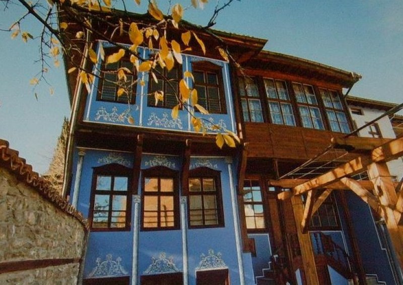 С вграждане на капсула, театър, филм, подаръци и торта утре честват 30 години на Етнографската къща в Асеновград