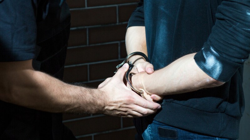 Двама осъмнаха в пловдивския арест - единият краде,  другият шофира дрогиран
