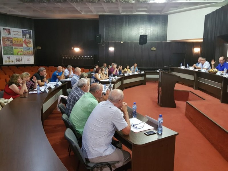 Местният парламент на Първомай се събира за първото си редовно заседание