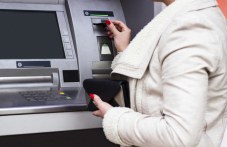 Банките ни изненадват с нови такси, проверете си сметките bankite-ni-iznenadvat-novi-taksi-814.jpg