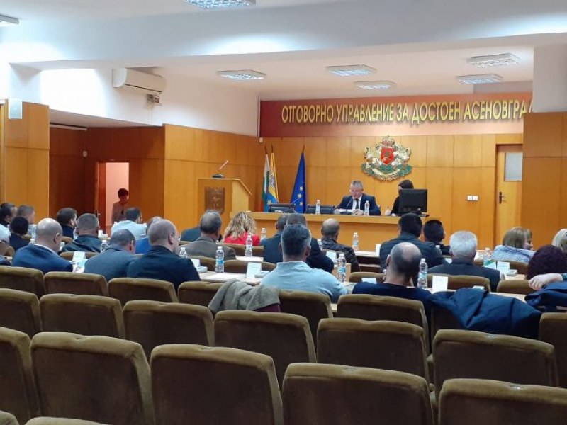 Втора извънредна сесия събра всички общински съветници в Асеновград