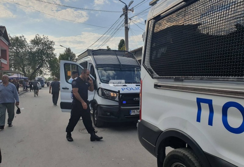 Полицията нахлу в Столипиново! Кражба на злато и скандал за попечителство създадоха напрежение
