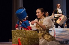 opera-plovdiv-kani-valshebna-koleda-621.jpg