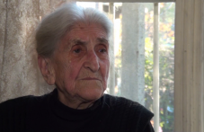 90-godishnata-baba-hristina-karlovsko-480.png