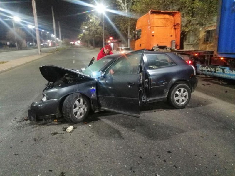 Причината за катастрофата в Пловдив: Шофьорът на камиона минал на червено