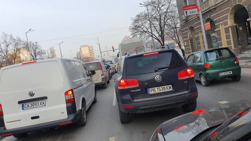 Подменят светофарите на невралгични кръстовища в Пловдив, които ще са с нов режим
