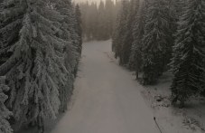 snegat-razstla-bialata-si-pelerina-i-536.jpg