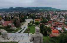 kalofer-grad-veliki-no-pozabraveni-geroi-806.jpg