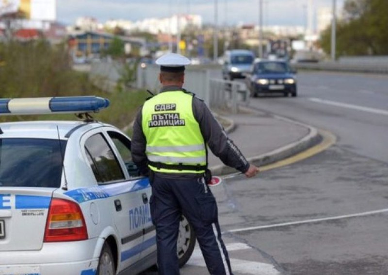 287 нарушения в Пловдивско, хванаха дрогирани шофьори край Карлово, Асеновград и Труд