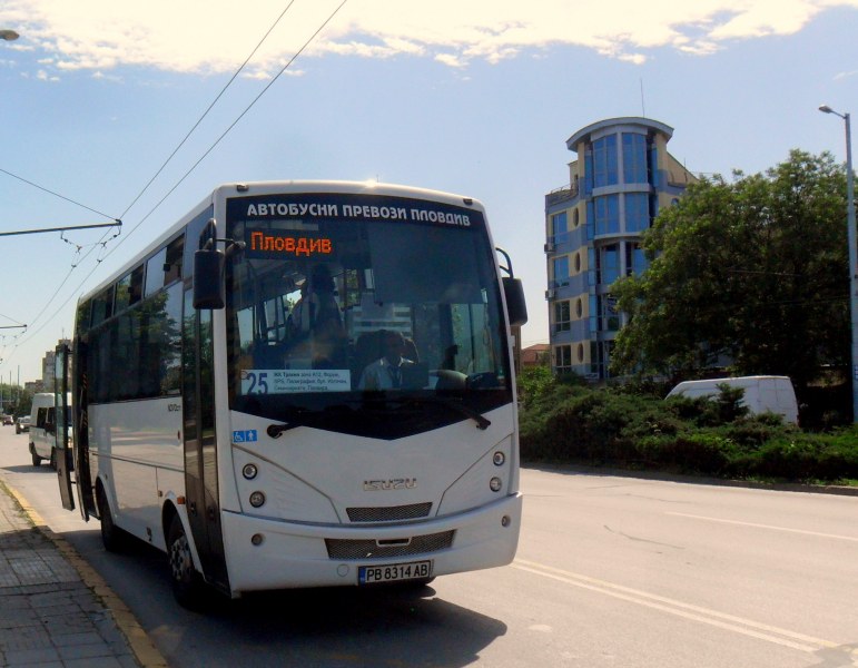 Допълнителни автобуси пускат в Пловдив за Задушница, № 25 - с удължен маршрут