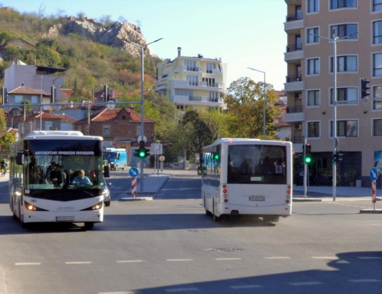 Повече автобуси в Пловдив на днешната Задушница, удължават маршрута на линия 25