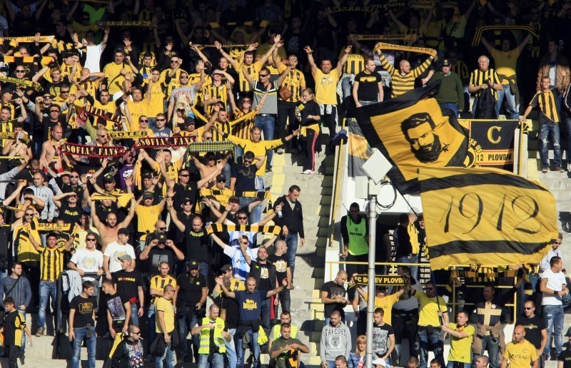 Сдружение Ботев: Не искаме отборът ни да домакинства на общ стадион с друг футболен клуб