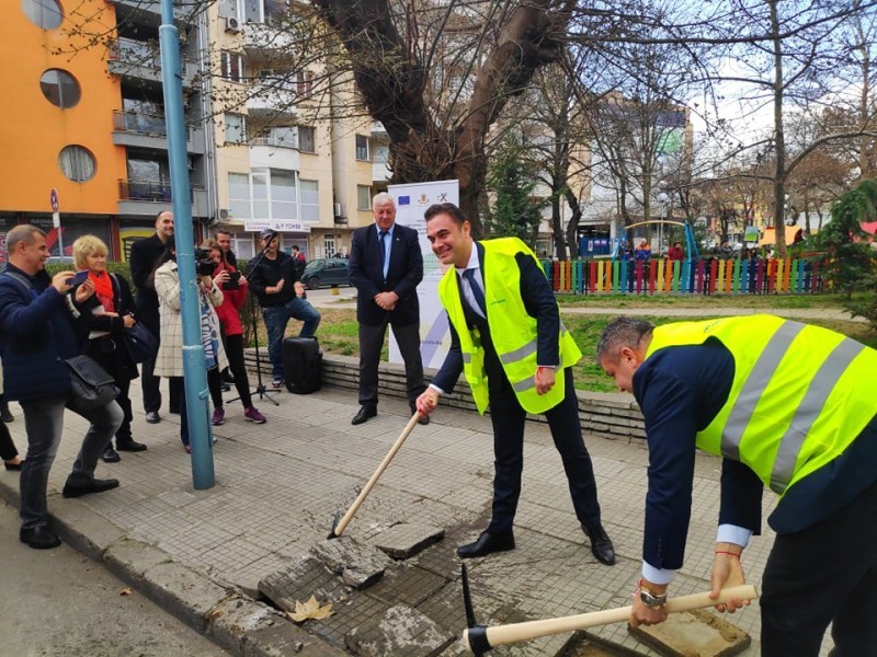 Водният цикъл на Пловдив: Проблеми с водата в целия град, чести ВиК аварии и хаос в „Северен”